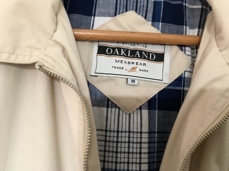 Oakland men’s  lightweight jacket size medium .38-40 