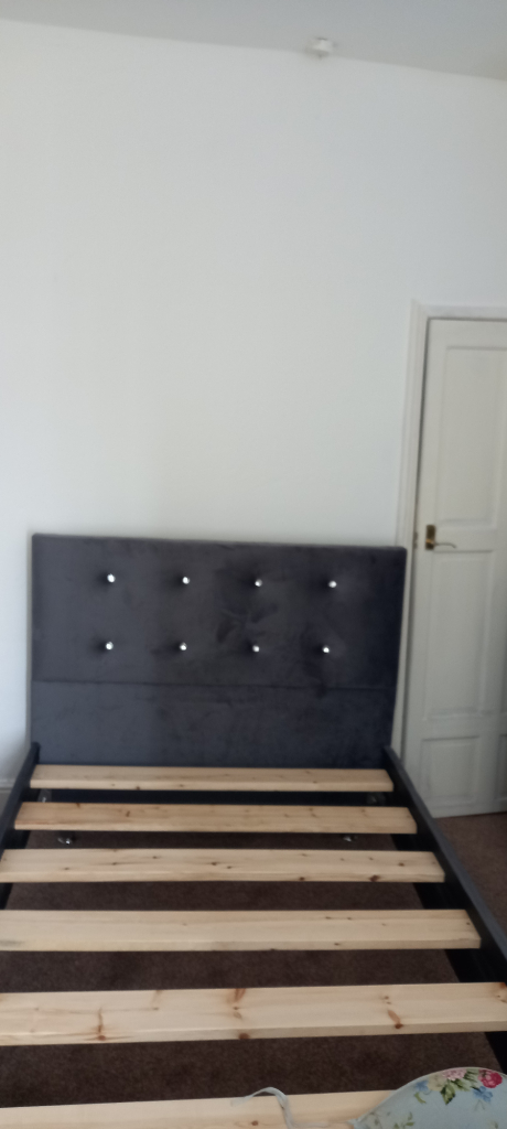 **TO LET** 30 ANCASTER STREET** 2 BEDROOM** DSS ACCEPTED** NO DEPOSIT**