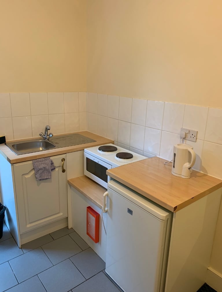 STUDIO - BELSIZE PARK - NORTH WEST LONDON - NW3