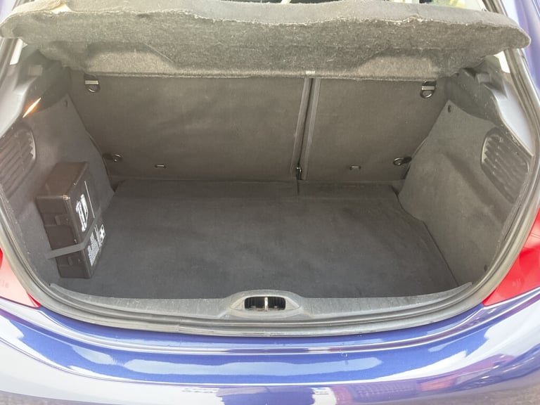 2015 Peugeot 208 1.4 HDi Allure 5dr HATCHBACK DIESEL Manual