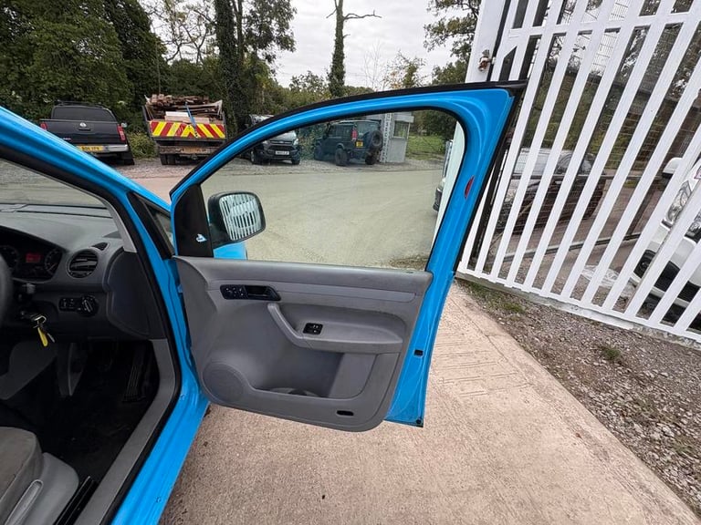 2010 Volkswagen Caddy Maxi Caddy Maxi C20 TDI 104 Panel Van DIESEL Manual