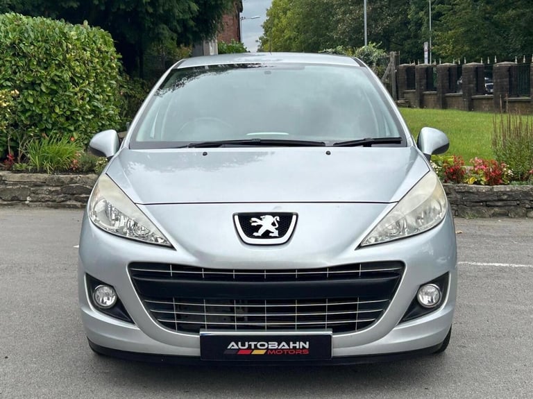 2011 Peugeot 207 1.4 VTi Sportium Euro 5 5dr HATCHBACK Petrol Manual