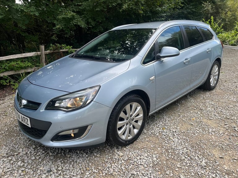 2014 Vauxhall Astra ELITE CDTI S/S ESTATE 6 SPEED MANUAL. Estate Diesel Manual