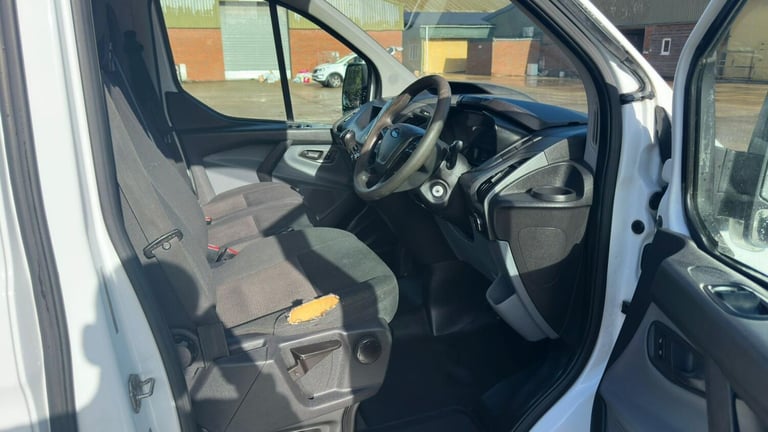 2015 Ford Transit Custom 2.2 TDCi 100ps Low Roof Van PANEL VAN DIESEL Manual
