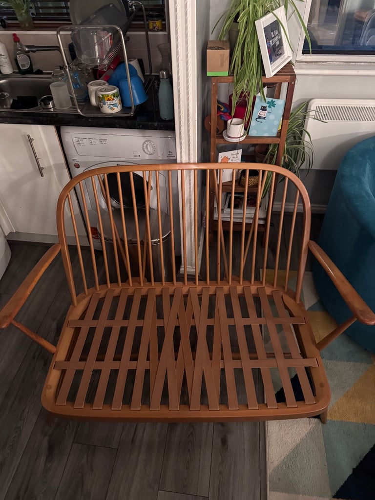 Ercol Windsor Jubilee style 2-seater sofa