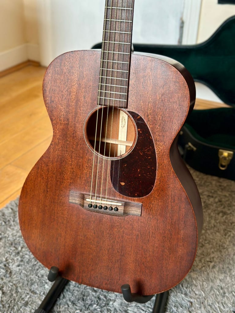 Martin 000-15M All Solid Mahogany Acoustic Guitar + Hard Case