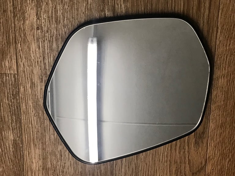 Genuine HONDA HR-V 2015 to 2021 Left side heated wing mirror glass HRV