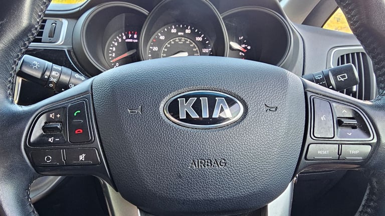 Kia, RIO, Hatchback, 2015, Manual, 1248 (cc), 5 doors