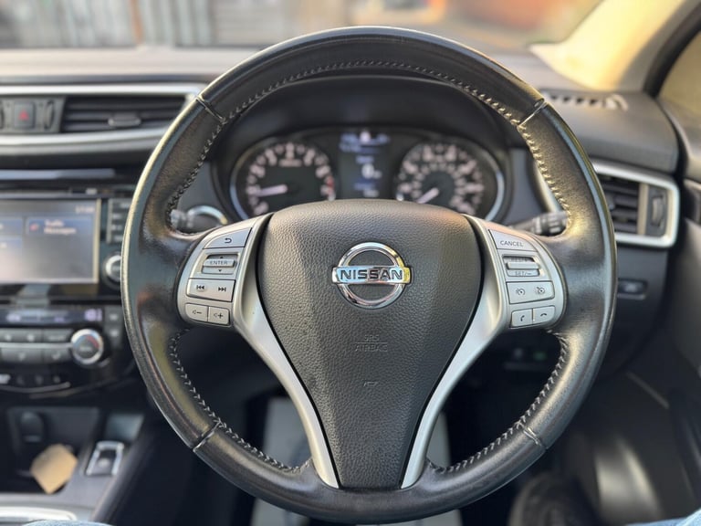2015 Nissan Qashqai 1.2 DIG-T Tekna SUV 5dr Petrol XTRON 2WD Euro 6 (s/s) (115 ps) HATCHBACK Petr...