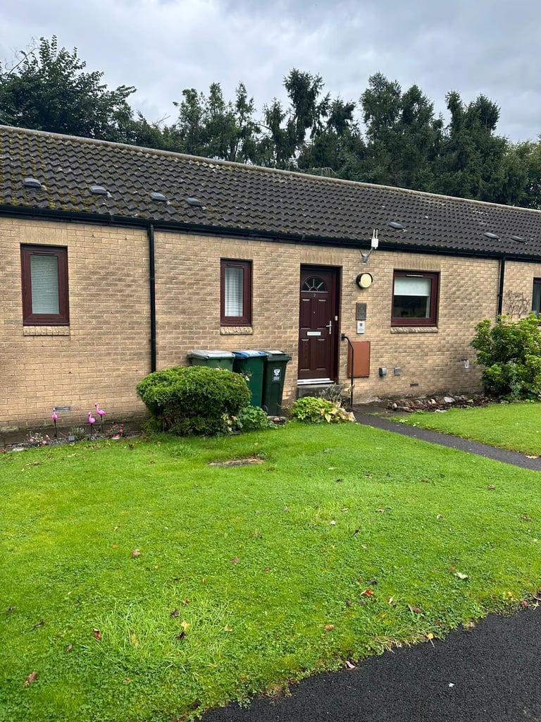 2 bedroom house in Perth And Kinross, PH16 5LU