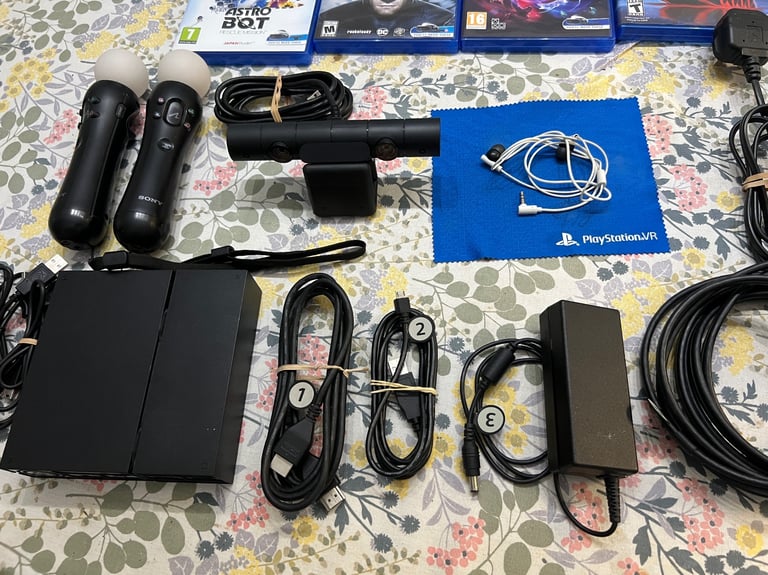 PS4 PSVR BUNDLE GEN 1 CUH‑ZVR1 COMPLETE SET UP NO BOX