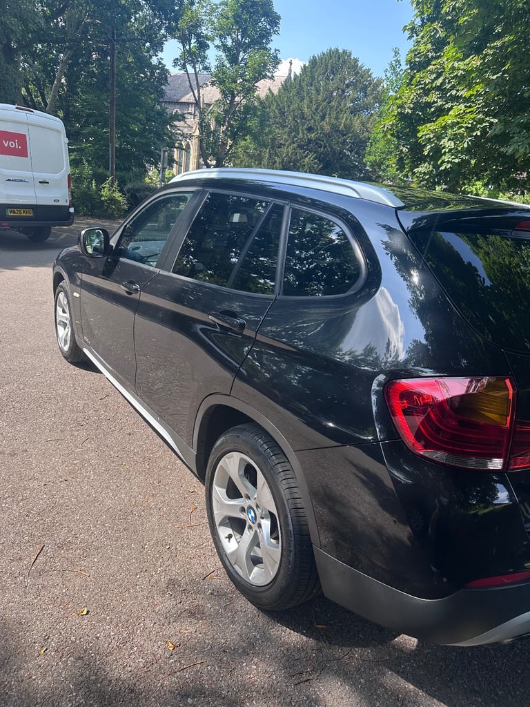 BMW, 2012, 1990 (cc)