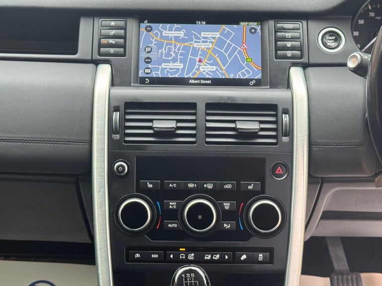 2017 Land Rover Discovery Sport 2.0 TD4 SE Tech 4WD Euro 6 (s/s) 5dr ESTATE Diesel Manual