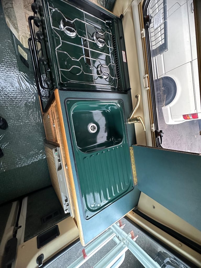 Auto-Sleepers Symbol 2 berth compact DIESEL MANUAL 2004/04