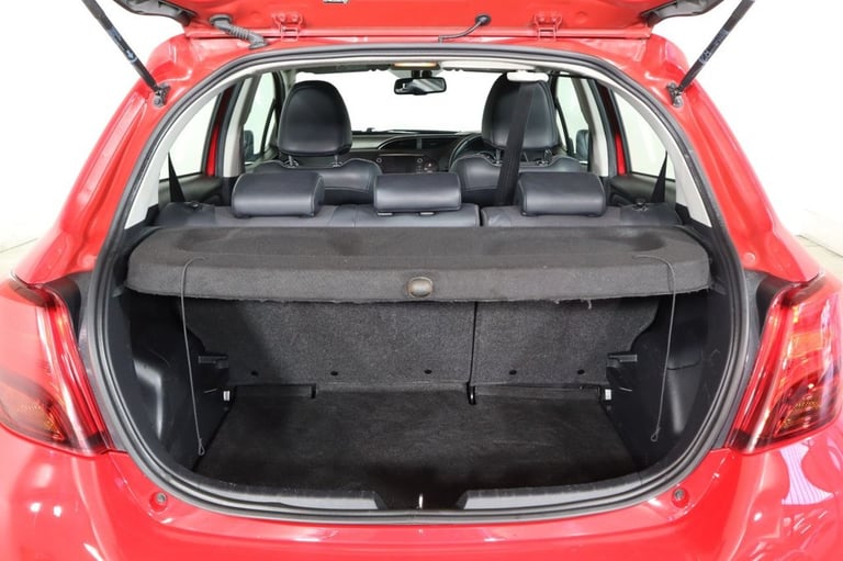 2014 Toyota Yaris 1.33 Dual VVT-i Excel Hatchback 5dr Petrol Manual Euro 5 Euro 5 (99 ps) Hatchba...