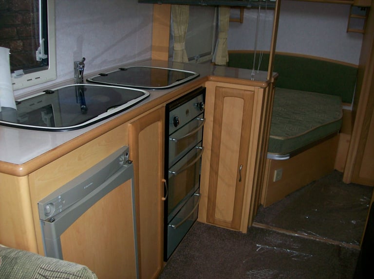 compass corona 4 berth fixed bed very good condition ready to go 