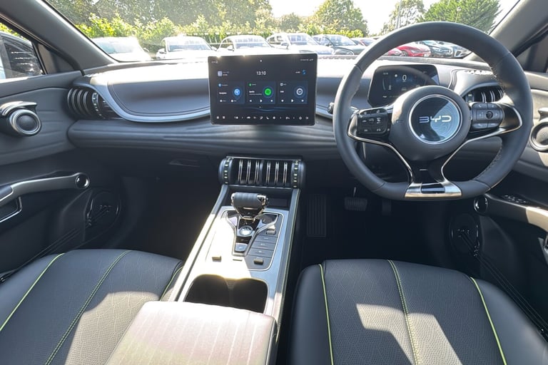  Byd Atto 3 60.48kwh Comfort Suv 5dr Electric Auto 204 Ps Electric