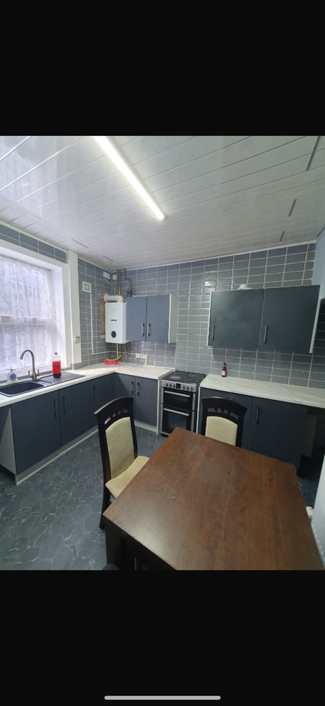 2 bedroom house for rent 