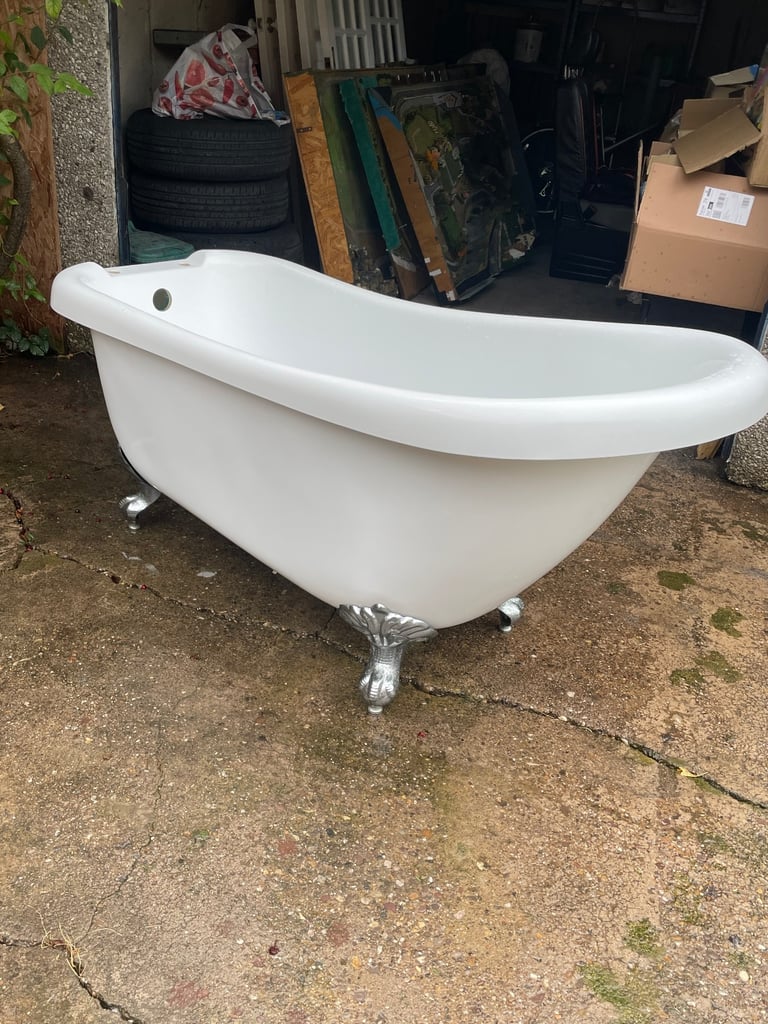 Freestanding Rolltop Bath free local delivery 