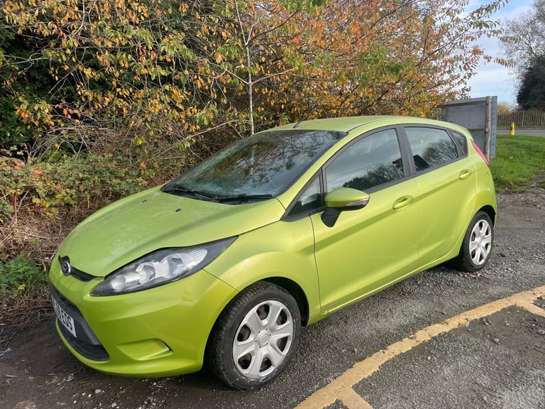FORD FIESTA 1.4 STYLE+ 59 REG GREEN 5 DOOR 12 MONTHS MOT TAX £195 LOW INSURANCE 48+MPG