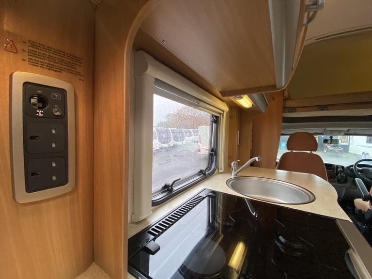 2009 SWIFT SUNDANCE 590RL 4 BERTH MOTORHOME