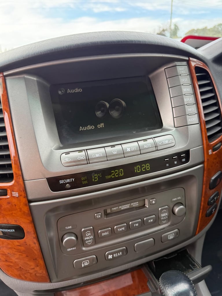  Toyota Land Cruiser Amazon 4.2 TD SUV 5dr Diesel Automatic (282 g/km, 201 bhp) Diesel Automatic