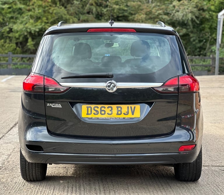 2013 Vauxhall Zafira Tourer 1.8 16V Exclusiv Euro 5 5dr Petrol