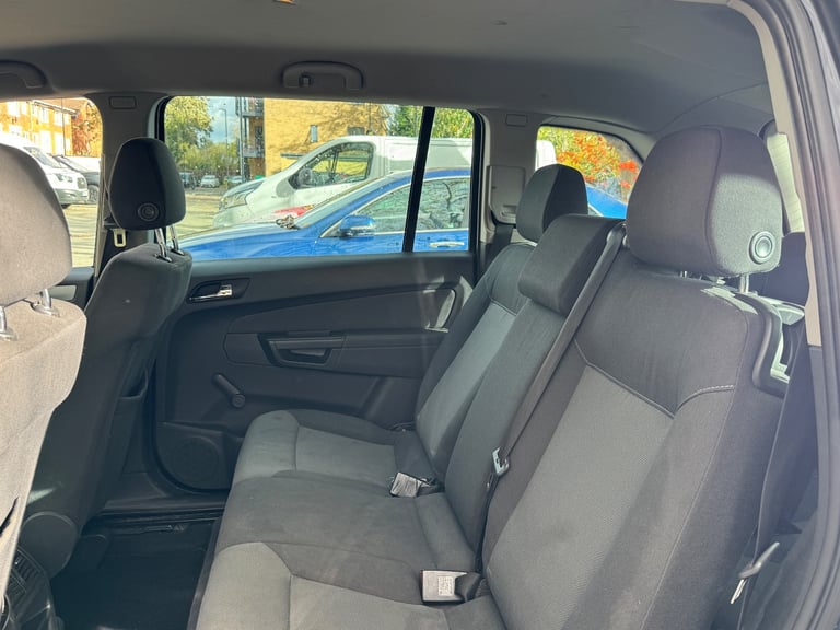 Vauxhall zafira 2008 clean example