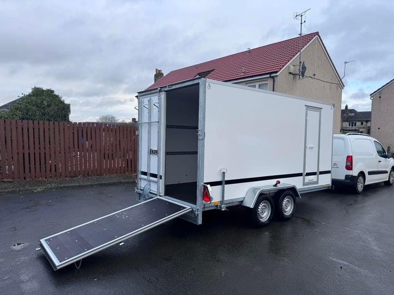 BRAND NEW 400cm x 200cm x 200cm TWIN AXLE BOX TRAILER WITH DUO DOORS 2700KG