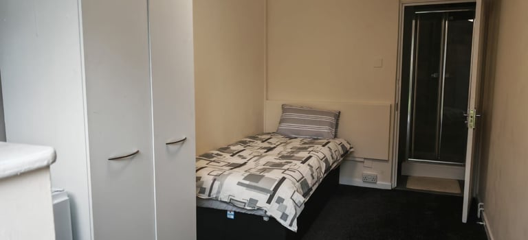 NEW SUPPORTED LIVING ACCOMODATIONS FULLY FURNISHED PIP UC ONLY