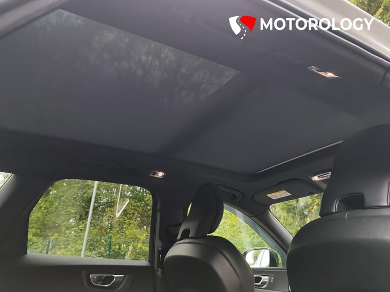 2020 Volvo XC60 2.0 B4 MHEV R-Design SUV 5dr Diesel Hybrid Auto AWD Euro 6 (s/s) (197 ps) SUV Hyb...