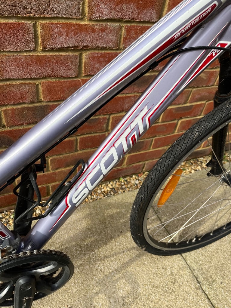 Scott Sportster hybrid bike - 700c new tyres & chain 