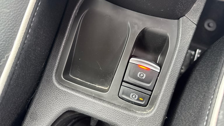 2022 Renault Clio 1.6 E-TECH Hybrid 140 SE Edition 5dr Auto HATCHBACK PETROL/ELECTRIC Automatic