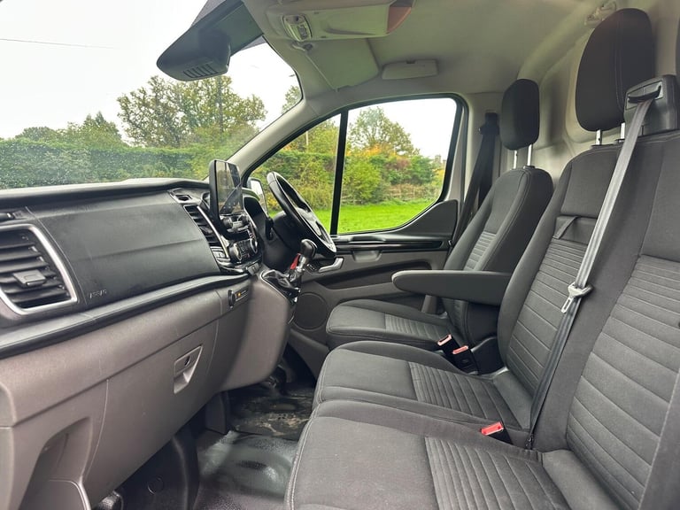 2021 Ford Transit Custom 2.0 340 EcoBlue MHEV Limited Panel Van 5dr Diesel Manual L2 H2 Euro 6 (s...