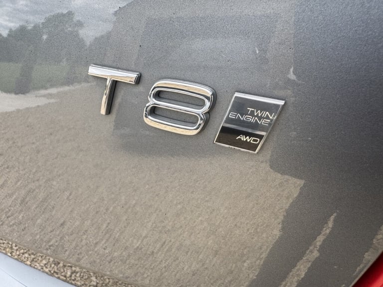 2018 Volvo XC90 T8 2.0 T8 TWIN ENGINE MOMENTUM PRO AWD 5DR Automatic 4x4 Petrol/Electric Automatic