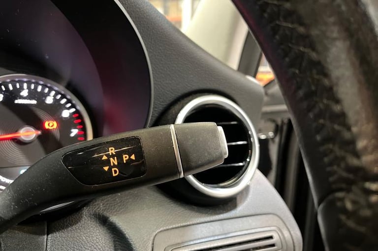 2018 Mercedes-Benz C Class C200 SE 4dr 9G-Tronic- Parking Sensors &amp; Camera SEMI-AUTO Saloon P...
