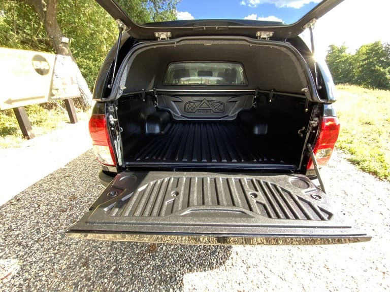 2023 Toyota Hilux 2.4 D-4D Icon Pickup Double Cab 4dr Diesel Auto 4WD Euro 6 (s/s) (150 ps) PICKU...