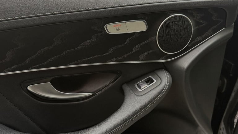 2021 Mercedes-Benz GLC 2.0 GLC300de 13.5kWh AMG Line (Premium) Coupe G-Tronic+ 4MATIC Euro 6 (s/s...