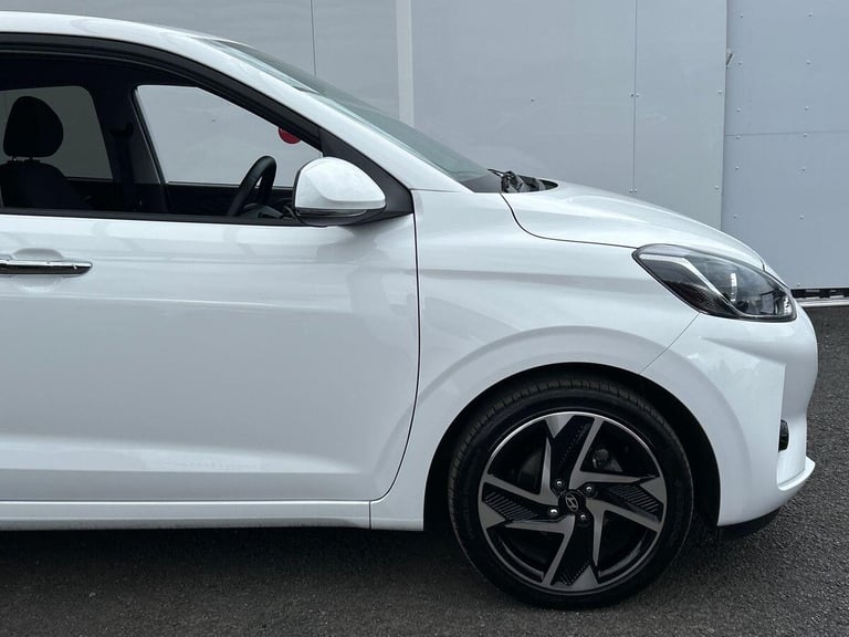 2024 Hyundai i10 1.0 Premium Hatchback 5dr Petrol Auto Euro 6 (s/s) (63 ps) Hatchback PETROL Auto...