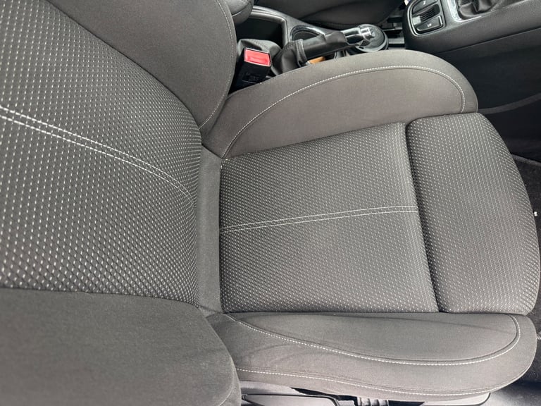 7-SEATER JUST SERVICED NEW CLUTCH AND FLYWHEEL GREAT FAMILY CAR