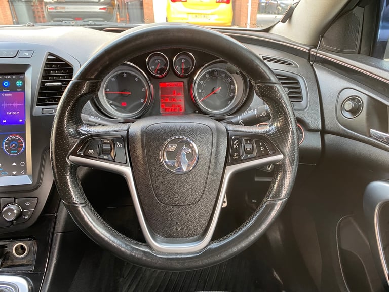 Vauxhall, INSIGNIA, Hatchback, 2013, Manual, 1956 (cc), 5 doors