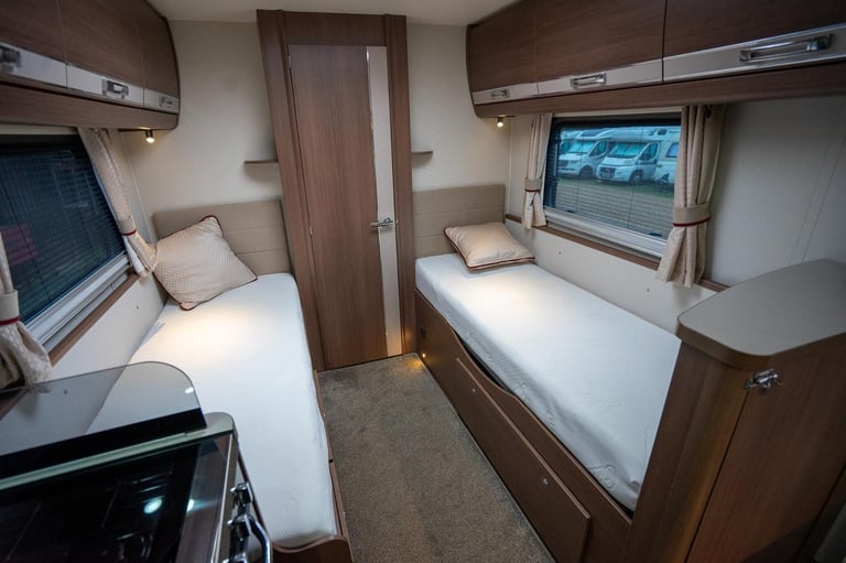 Elddis Majestic 285 - 4 Berth Luxury Motorhome, End Washroom, Twin Fixed Beds