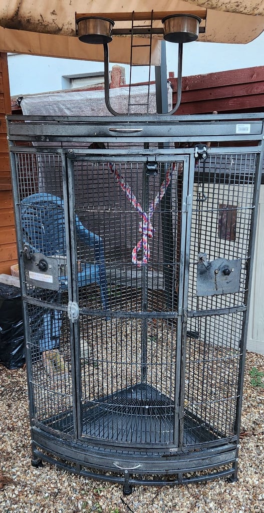 Large corner Parrot cage for sale