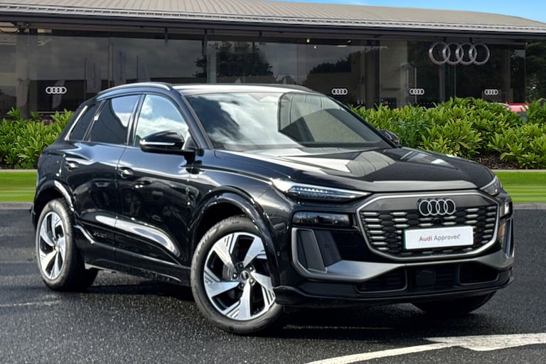 image for 2025 Audi Q6 e-tron Q6 SUV S line e-tron quattro 285,00 kW Estate ELECTRIC Automatic
