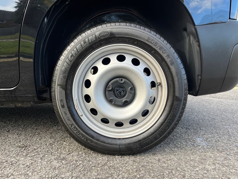  Peugeot Partner 1.5 Bluehdi 1000 Professional Standard Panel Van 5dr Diesel