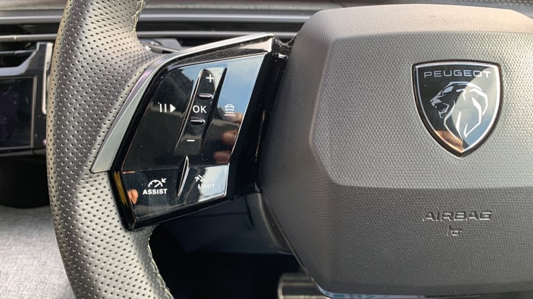 2024 Peugeot 3008 1.2 HYBRID GT SUV 5dr Petrol Hybrid e-DSC6 Euro 6 (s/s) (136 ps) SUV Hybrid Aut...