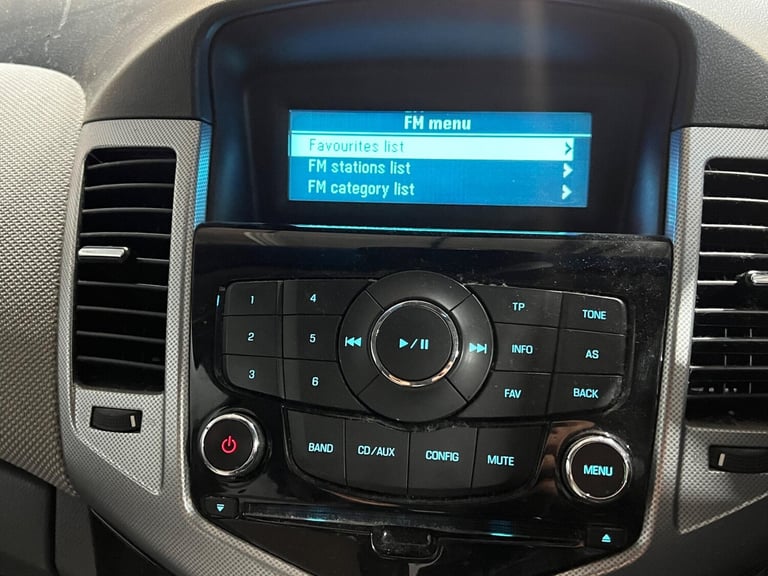 2011 Chevrolet Cruze 1.8 LT 4dr SALOON PETROL Manual