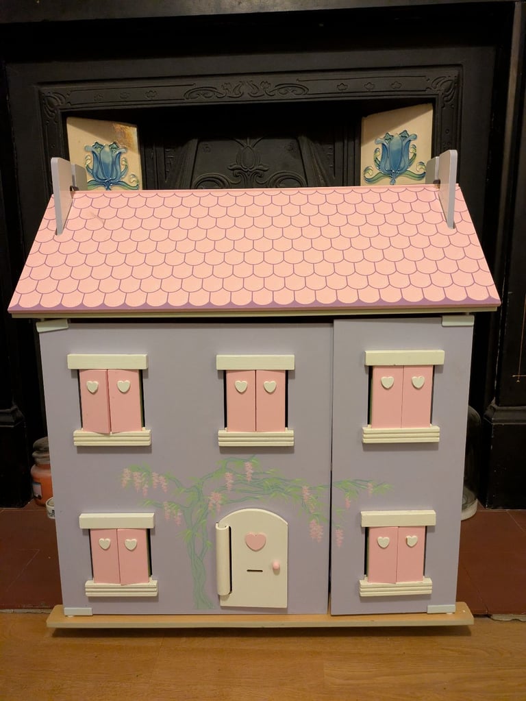 Wooden Doll's House 
