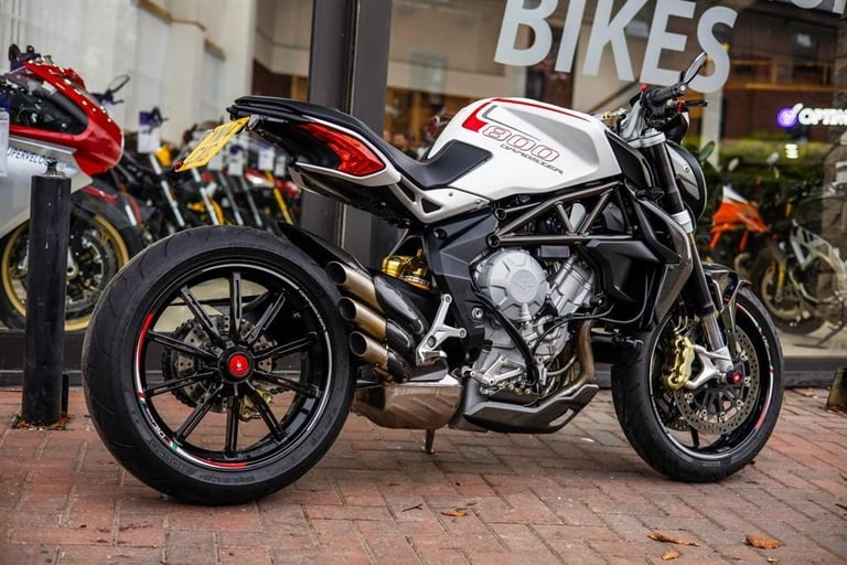 MV Agusta Brutale LOW MILES ! CARBON ! STUNNING