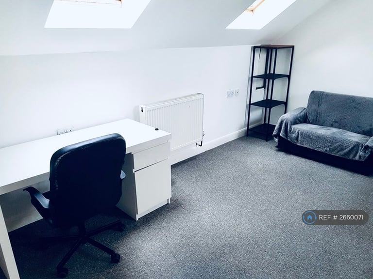 7 bedroom house in Oxford Street, Leamington Spa, CV32 (7 bed) (#2660071)